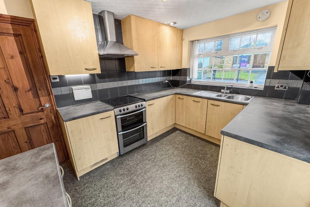 Property photo 2 of 16 2.Jpg