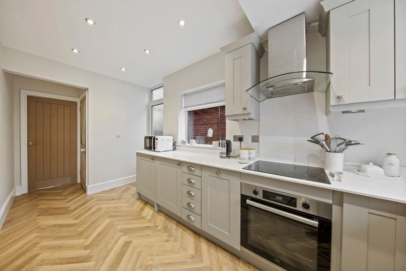 Property photo 3 of 28 Kitchen