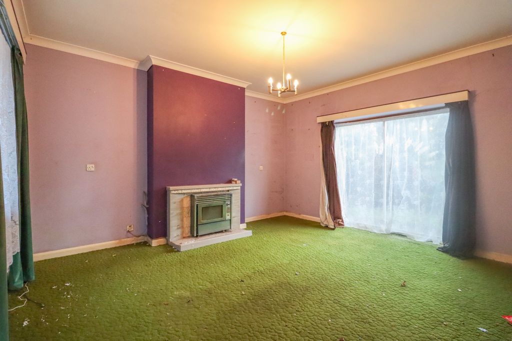 Property photo 2 of 16 4335584