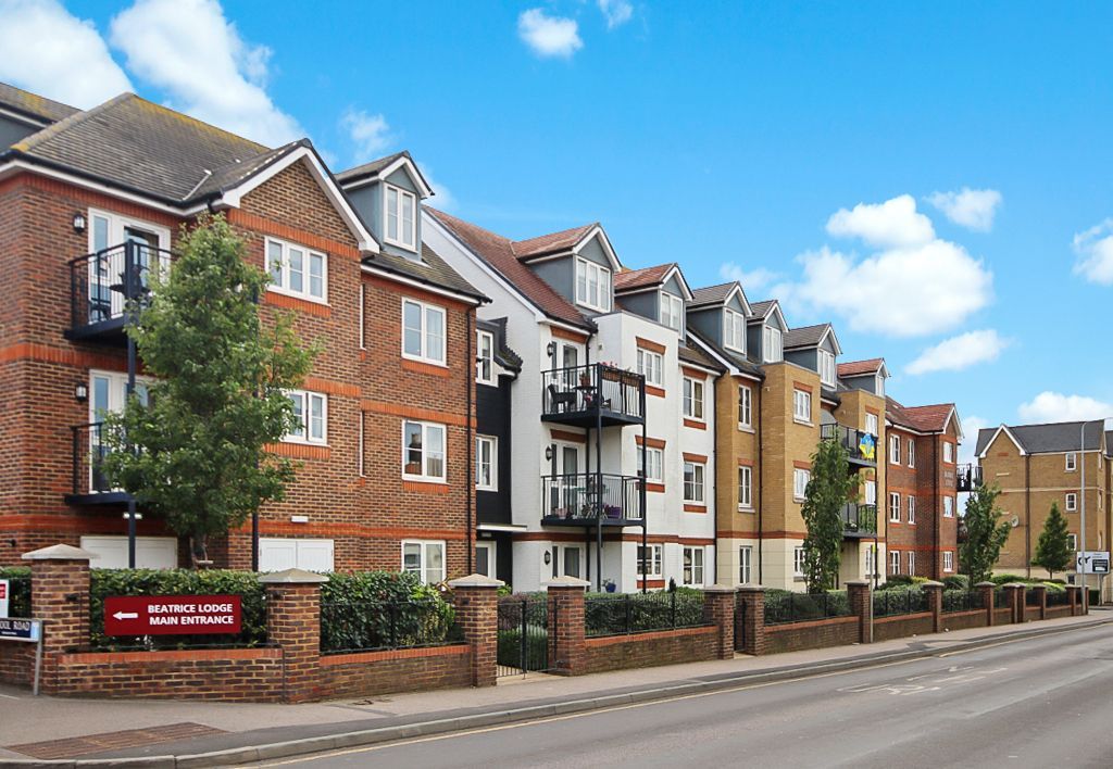 Property photo 1 of 12 Retirement Apartment, No Chain