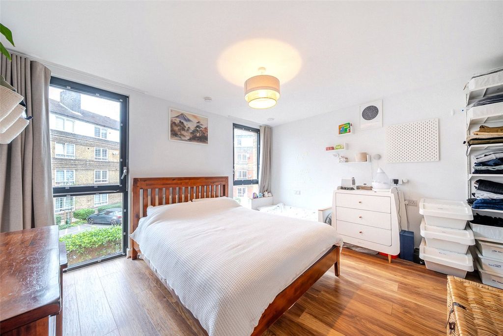 Property photo 3 of 17 Picture No. 13