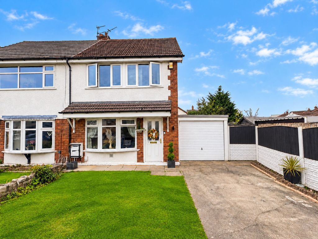 Property photo 1 of 17 External