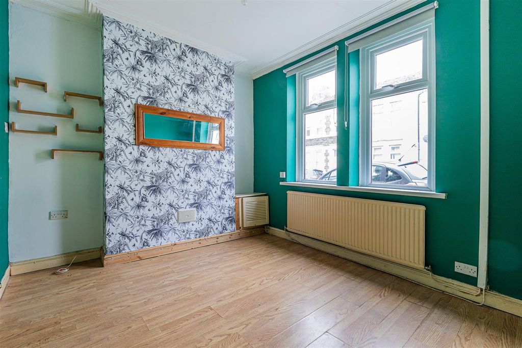 Property photo 2 of 15 188-4.Jpg