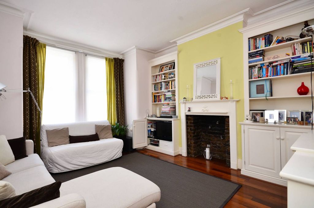 Property photo 2 of 10