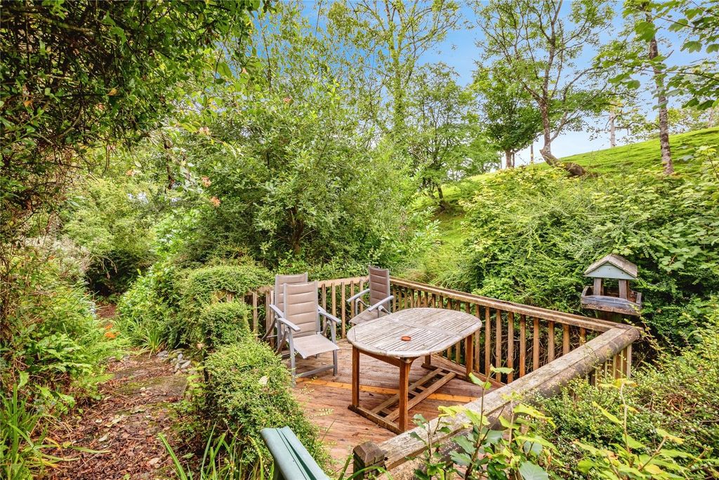 Property photo 3 of 20 Decking Area
