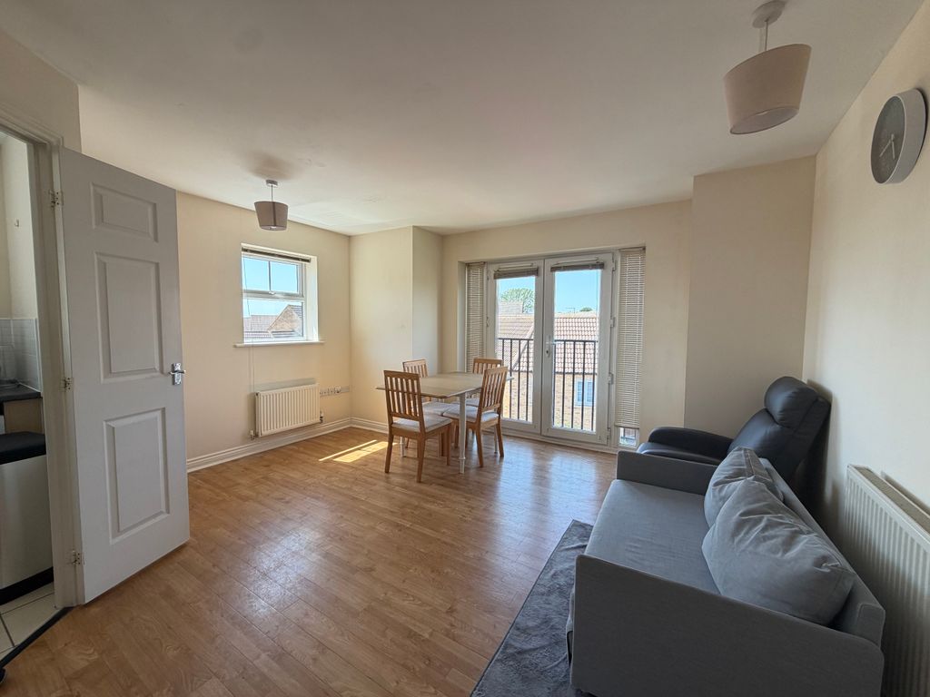 Property photo 3 of 8