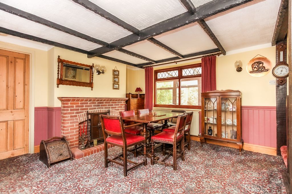 Property photo 3 of 22 Dining Room
