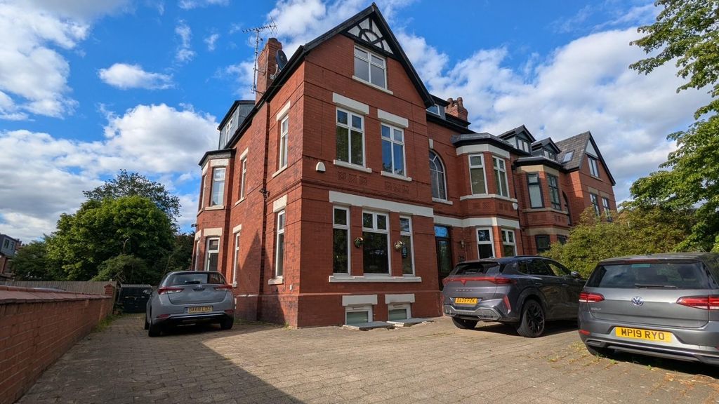Property photo 1 of 30