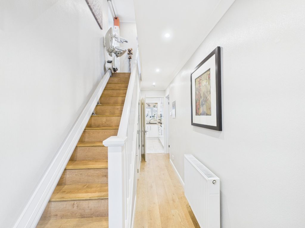 Property photo 3 of 17 4473347