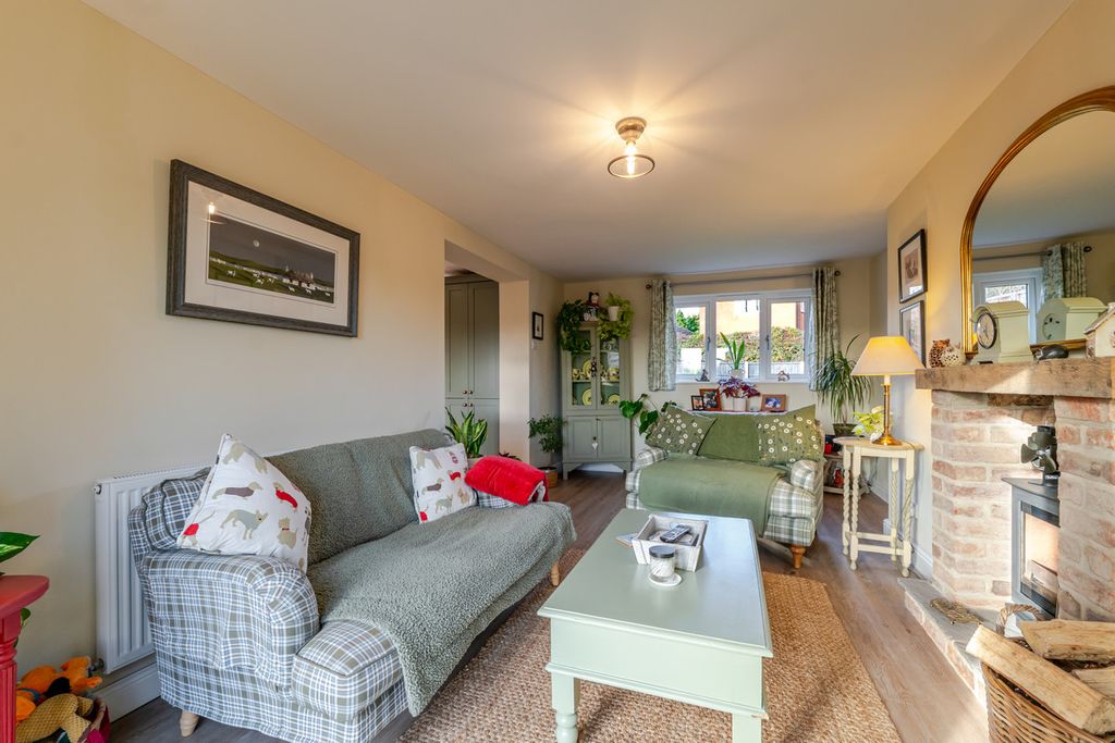 Property photo 3 of 29