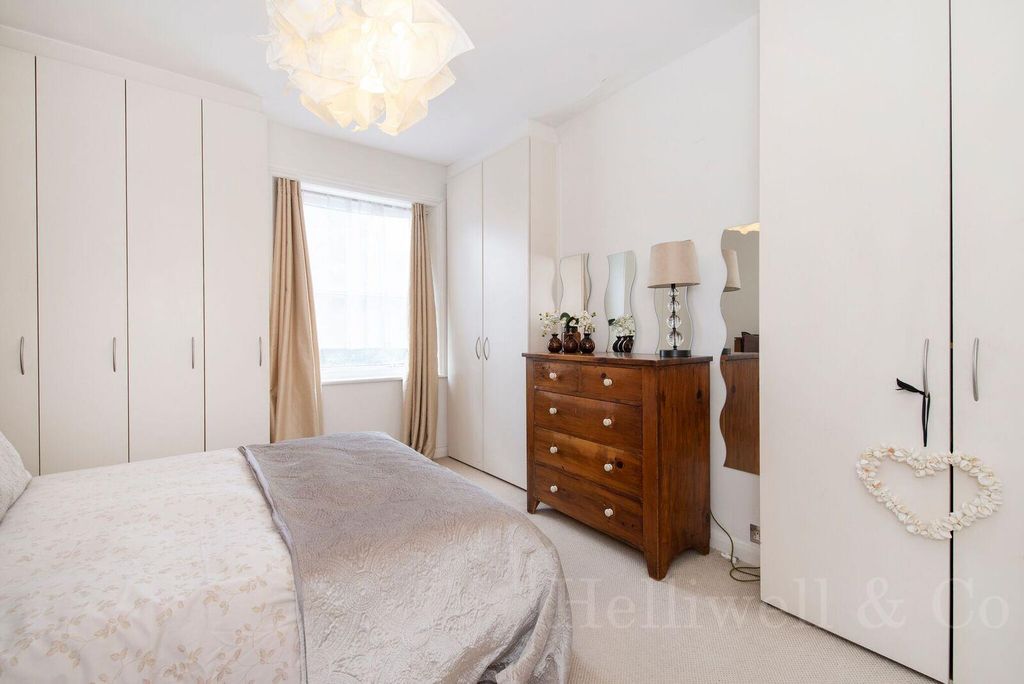 Property photo 1 of 8 Helliwell &amp; Co.