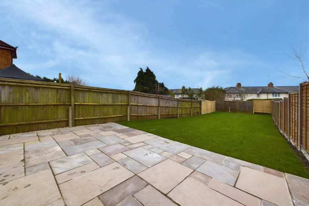 Property photo 2 of 9 Garden.Png