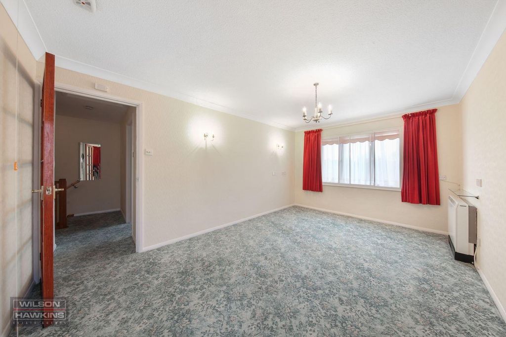 Property photo 2 of 15 2 Betjeman Close - 0Hedkwvrrmx6Endsooxm.Jpg