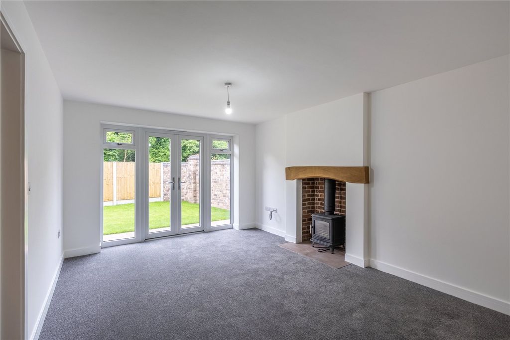 Property photo 3 of 24 Picture No. 93