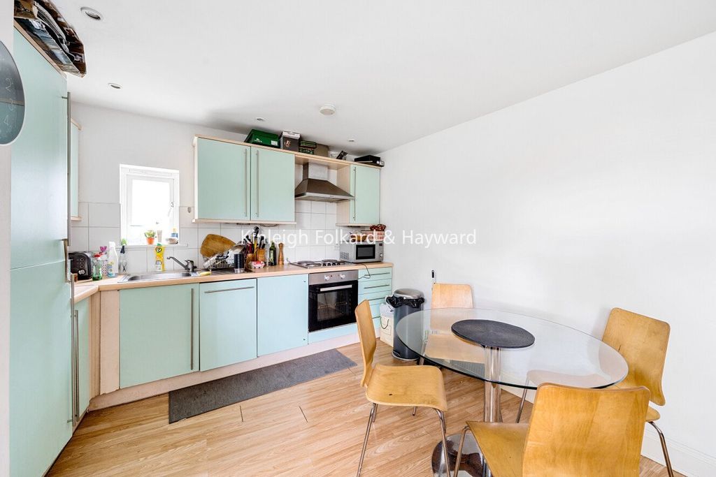 Property photo 1 of 18 Picture No. 08