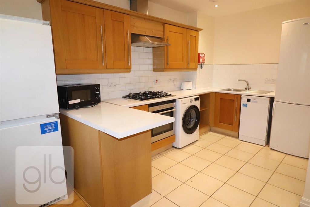 Property photo 2 of 14 10.Png