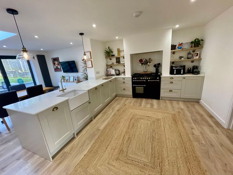 Property photo 3 of 20 Photo 15