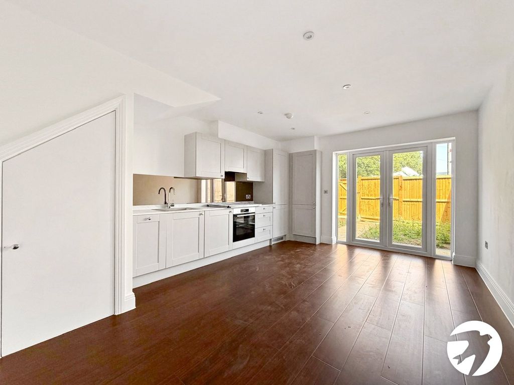 Property photo 2 of 14 Picture No. 02