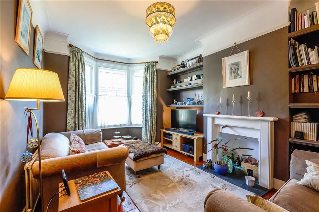Property photo 2 of 10