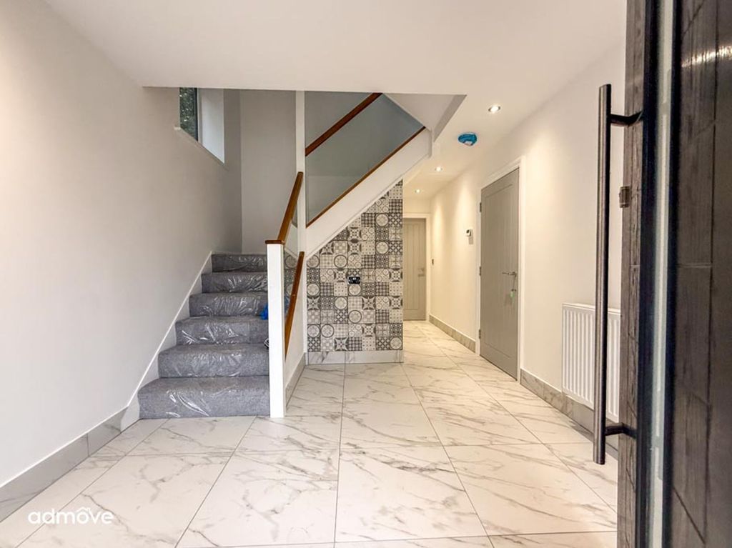 Property photo 2 of 35 Photo 35