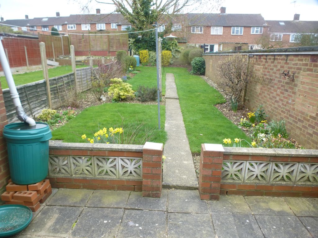 Property photo 2 of 8 Garden