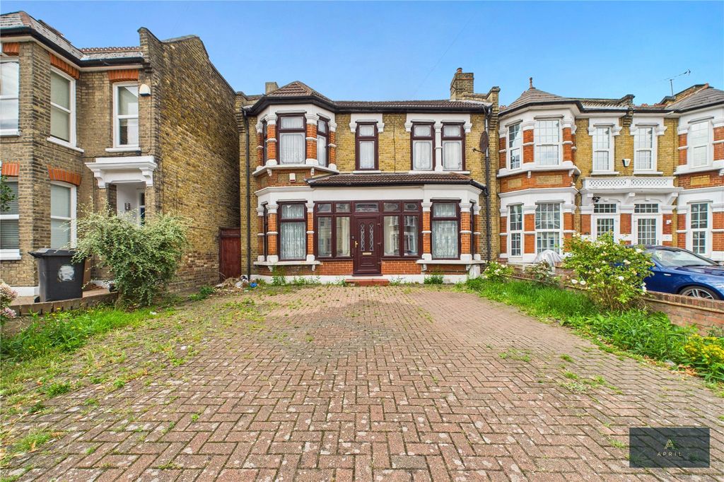 Property photo 1 of 37 Picture No. 81