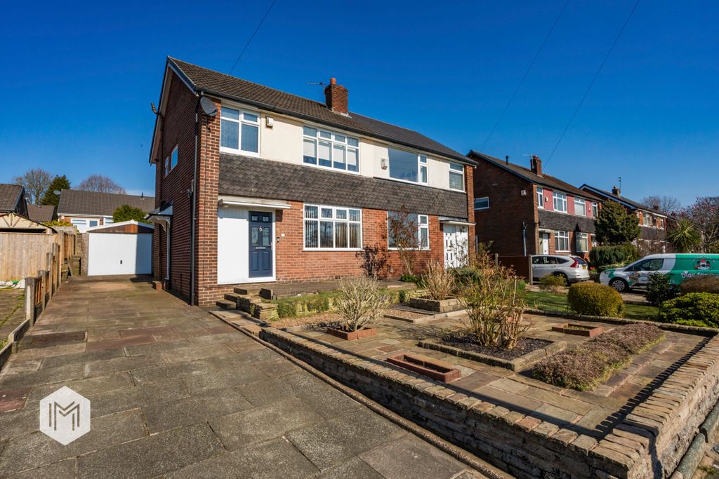 Property photo 1 of 21 Picture No. 17