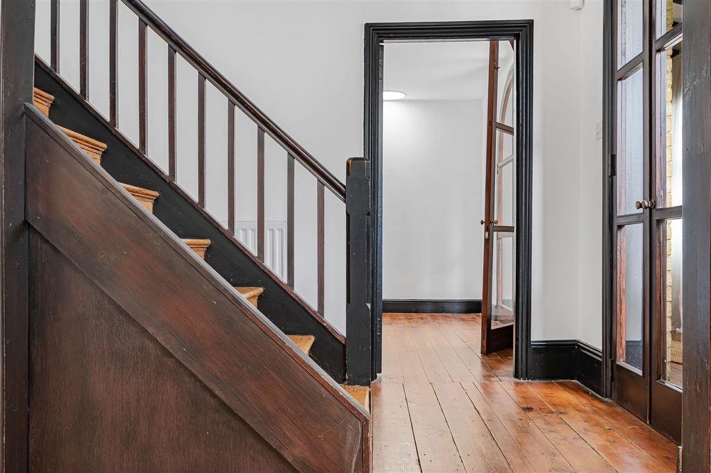 Property photo 2 of 56 45_75122.Jpg