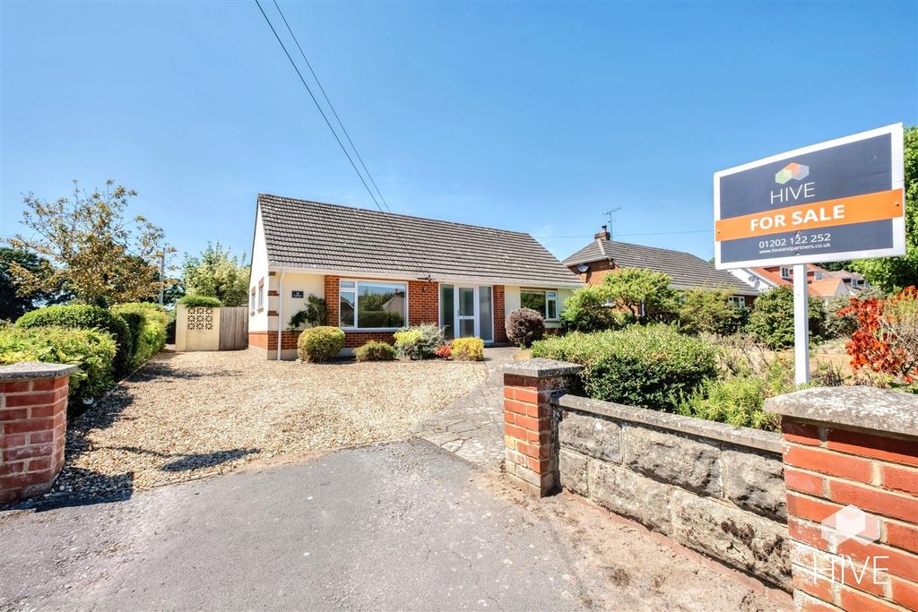 Property photo 1 of 20
