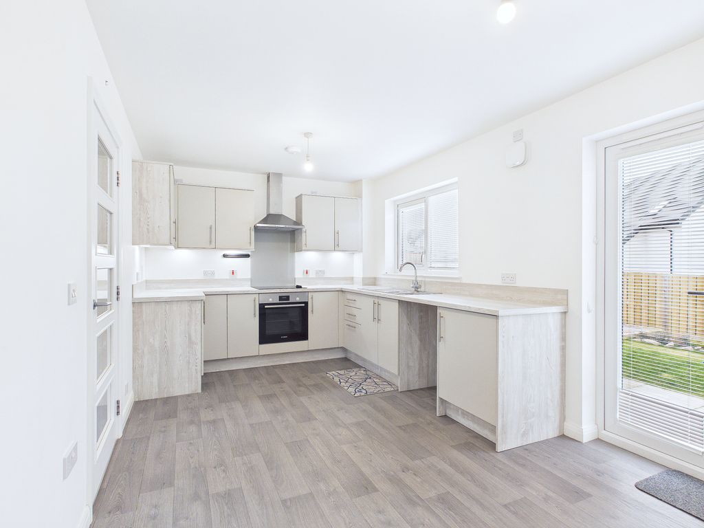 Property photo 2 of 29