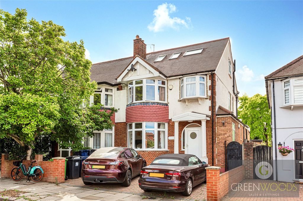 Property photo 1 of 19 Picture No. 21