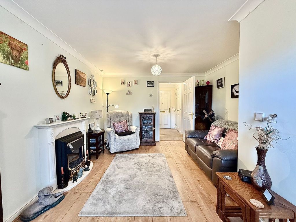 Property photo 2 of 16
