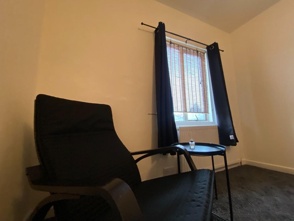 Property photo 3 of 3
