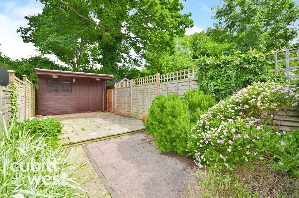 Property photo 3 of 9