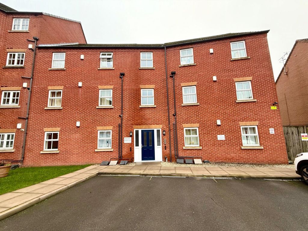 Property photo 1 of 8