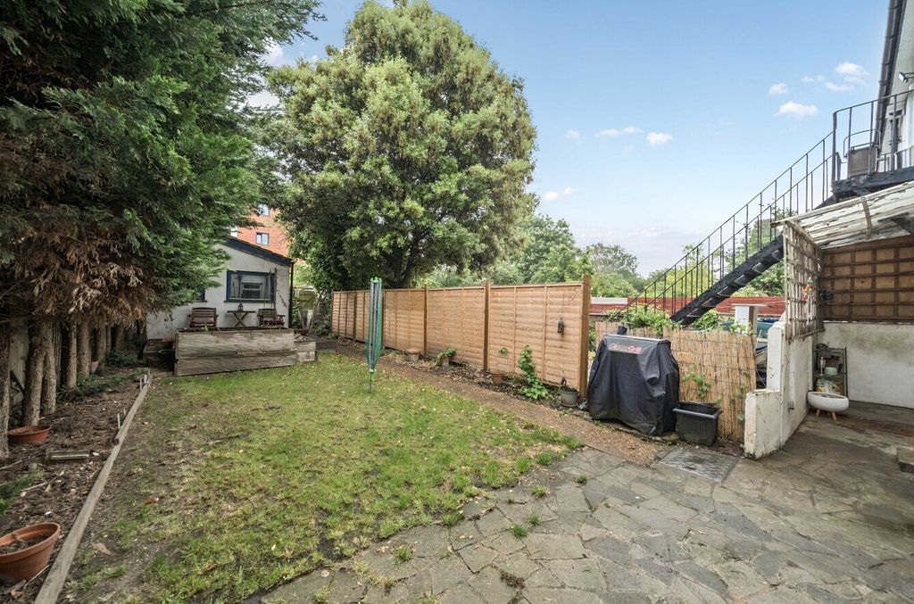 Property photo 3 of 17 Picture No. 09