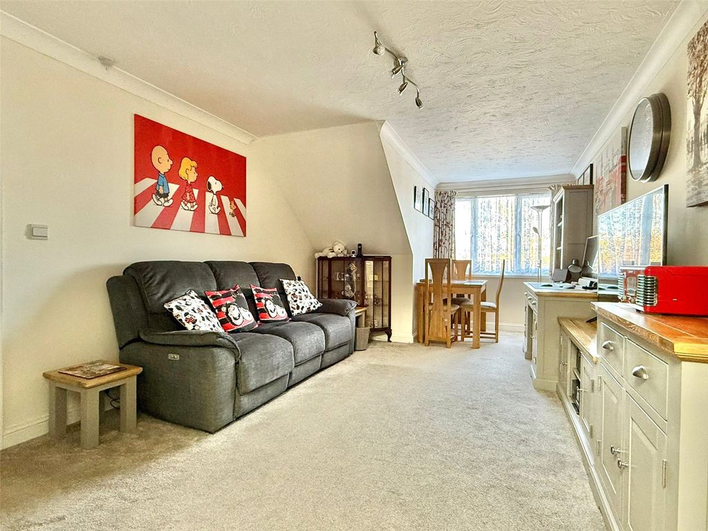 Property photo 3 of 9 Picture No. 05