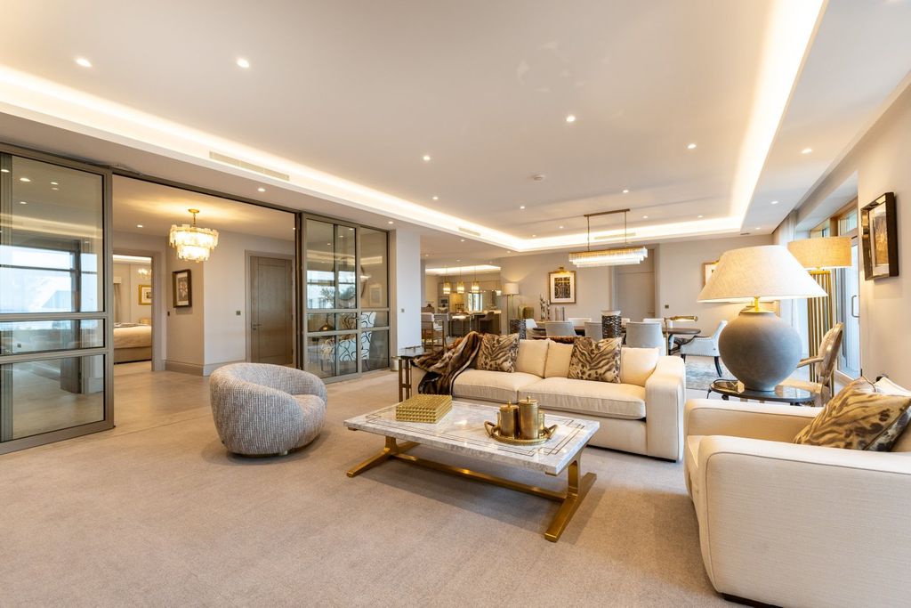 Property photo 2 of 30 Picture No. 50