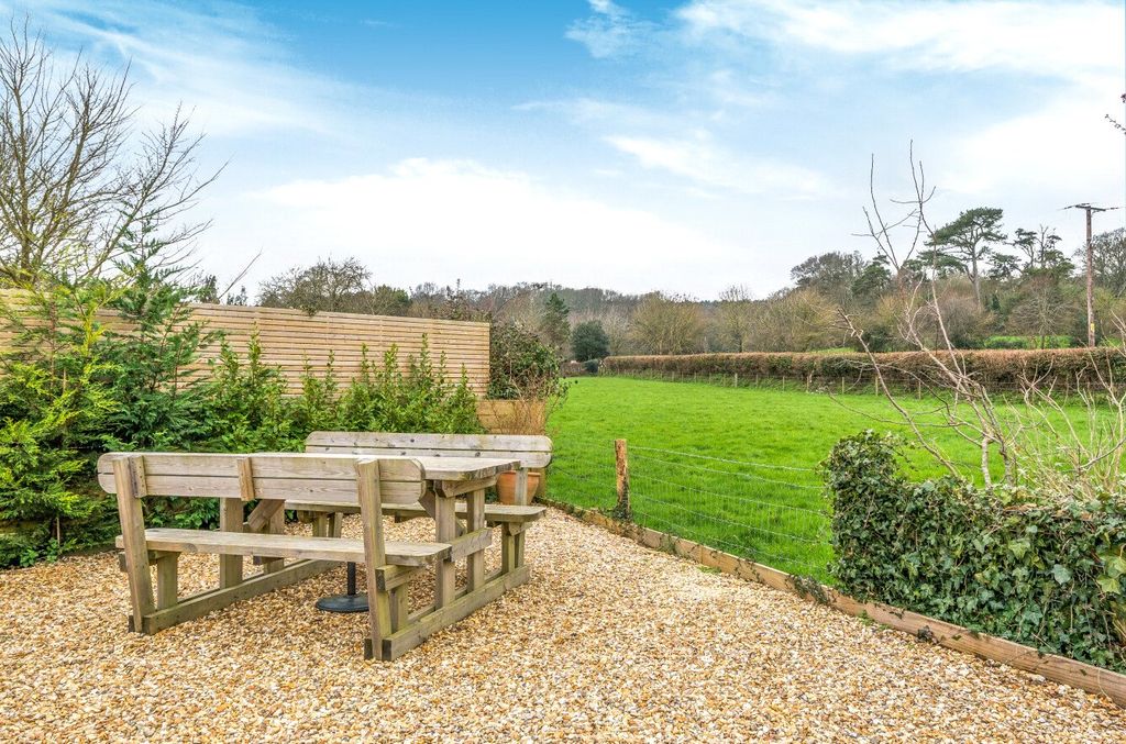 Property photo 3 of 15 Garden