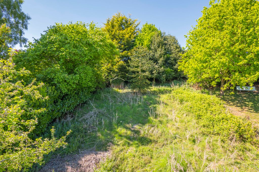 Property photo 3 of 28 _1126969