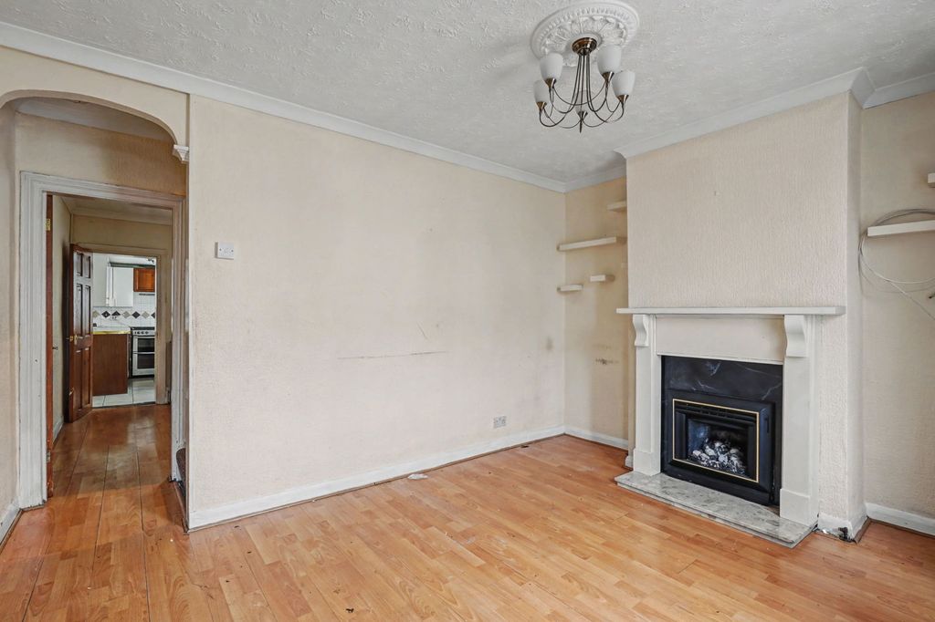 Property photo 3 of 22