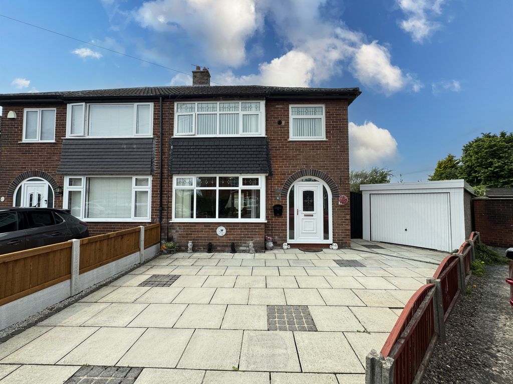 Property photo 1 of 18