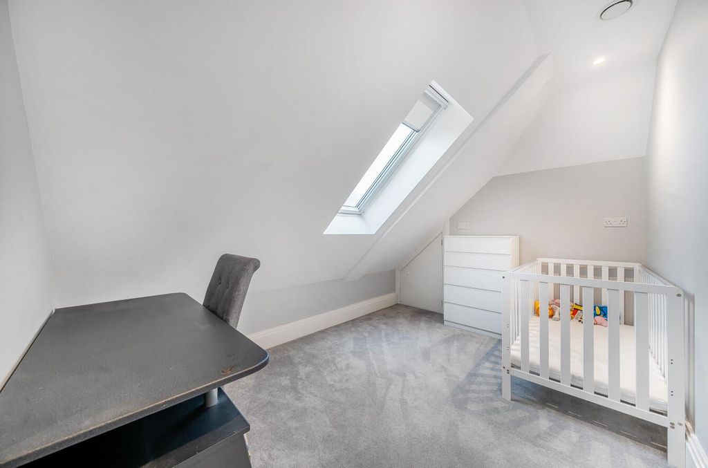 Additional image 9 of 2 bed flat for saleBell Lane, Brookmans Park AL9
