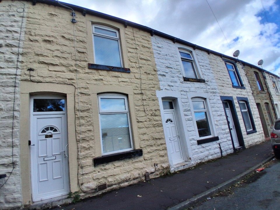 Property photo 2 of 20