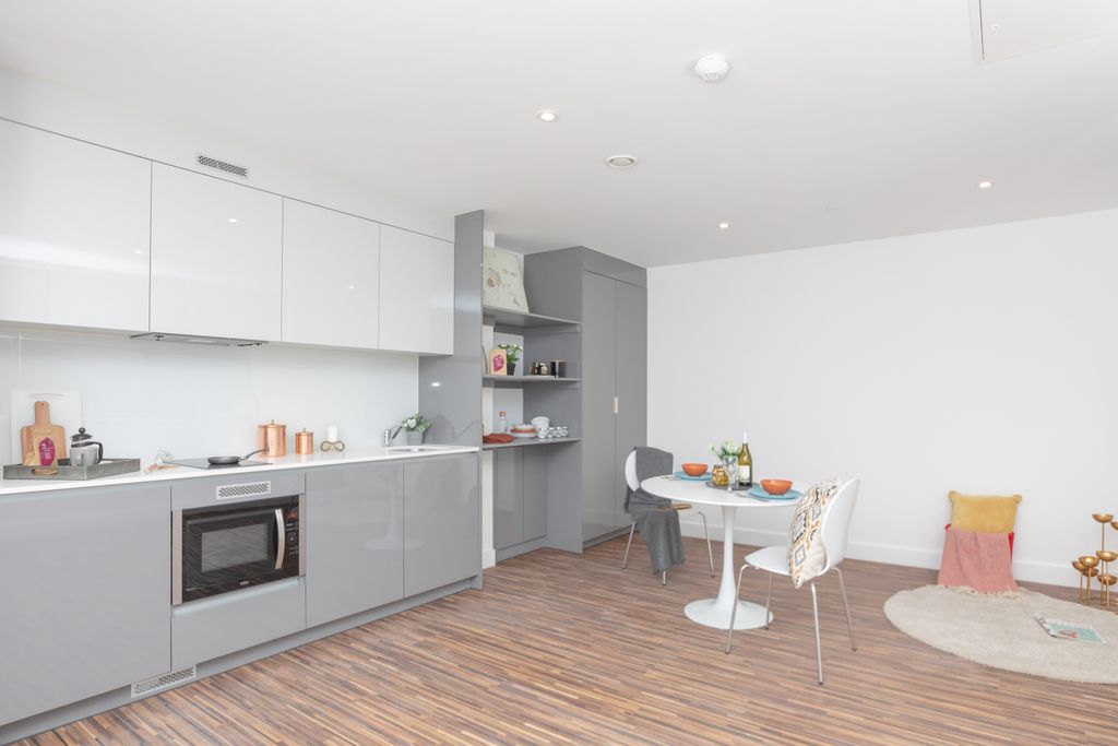 Property photo 2 of 10