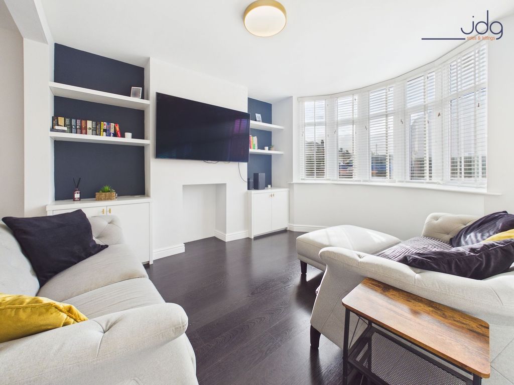 Property photo 3 of 11 Open Plan Living