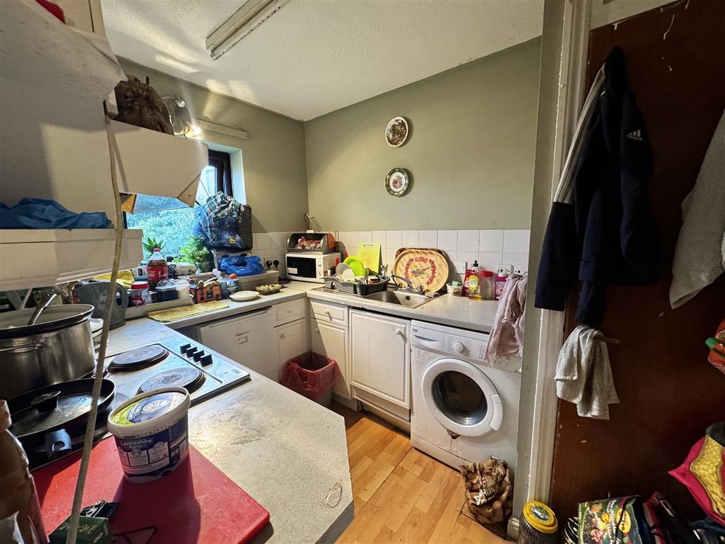 Property photo 2 of 11 Img_3085.Jpg