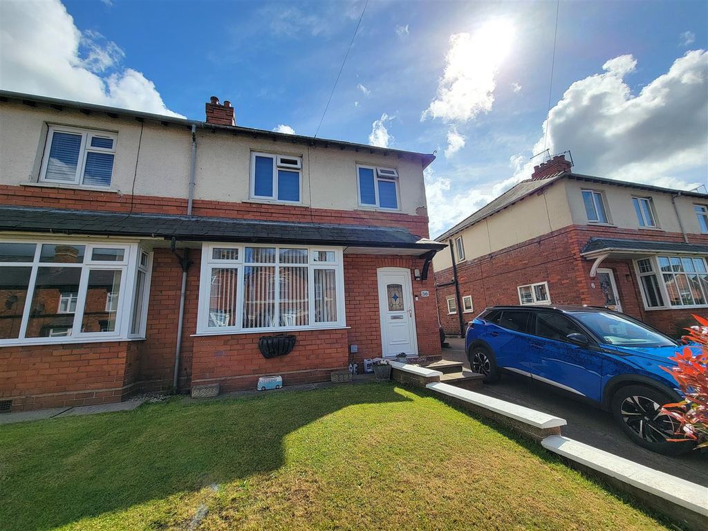 Property photo 1 of 16 Outside