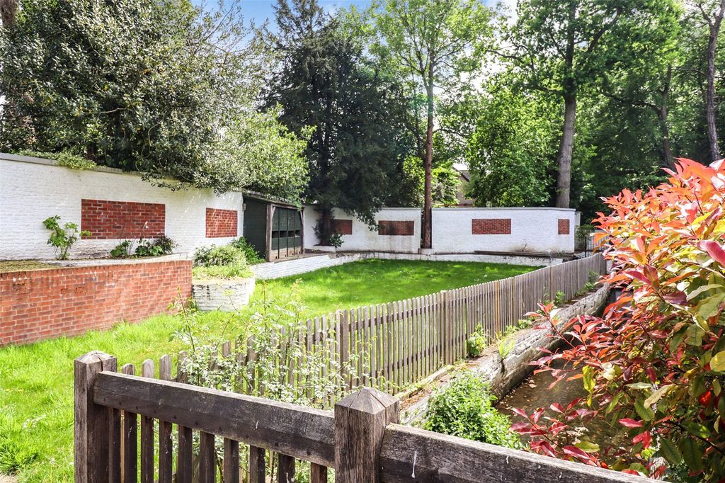 Property photo 2 of 16 Picture No. 47