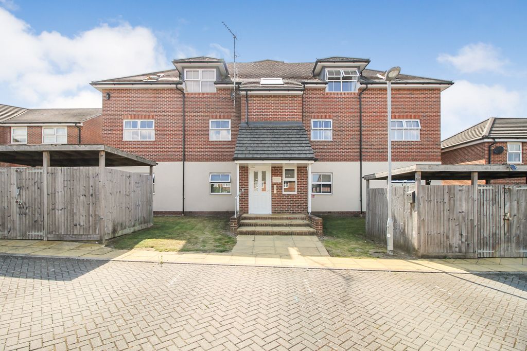 Property photo 1 of 9